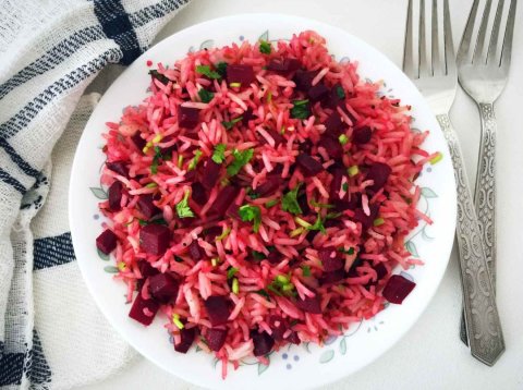 Roadha Malaafaiy: Miadhu roadha veehlan beetroot rice kihineh vaane?