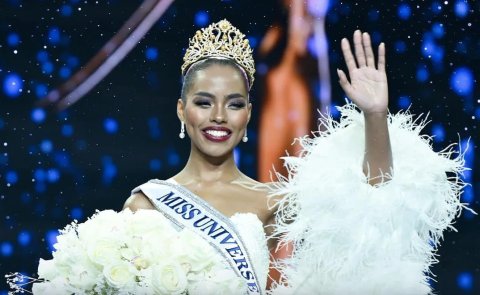 Miss Universe Philippines furathama faharah kalhu nasluge anhenakah!