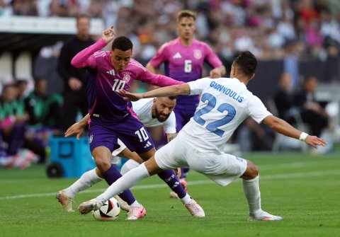 Greece athun fahathun arai 1-2 in German rey molhuvejje