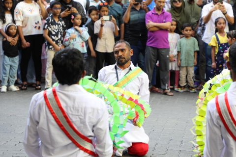 Eid foari mifaharu male'gai ves vaki kuda eh noon!