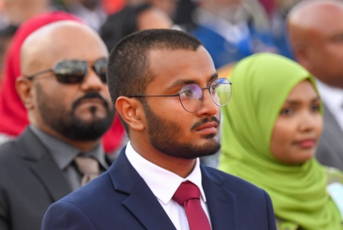 Shaheem ge dharikalunnah Malaysia Embassy in 100,000 rufiyaa libey vazeefaa eh