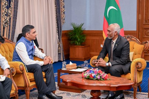 Raees muizzu india safeer aa bahdhalu kuravvaifi