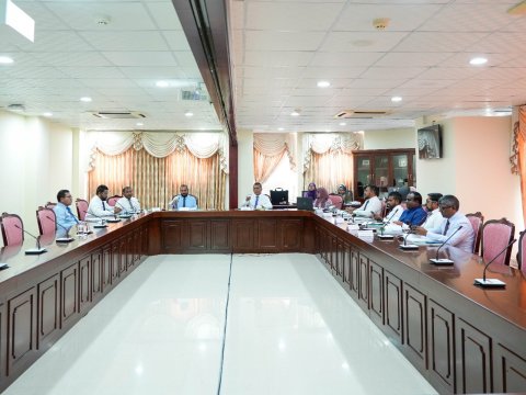 Majlis membarunna eku furaa emmenah VIP dheyn faaskoffi