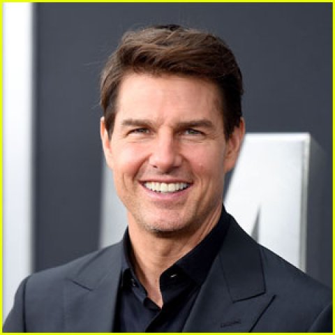 Olympics ge closing gai Tom Cruise eh stunt eh!