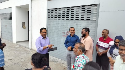 Yameen ge dhifaau gai hekibas nudheyn Nareesh aai Shuau nimmaifi