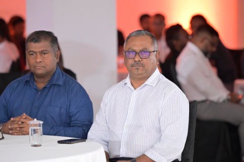 Noosverikamuge award aa gulhey dhogu bayaan thakeh neren media thakah sarukaarun angaifi