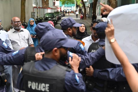 Muzaahara thereah siyaasee magaamugathi thibi bayaku vadhe hamanujehun hingaifi