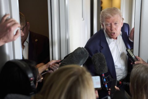 Trump ge thuhumatheh: Ukraine hanguraama huttaalan Putin beynumeh nuvey 