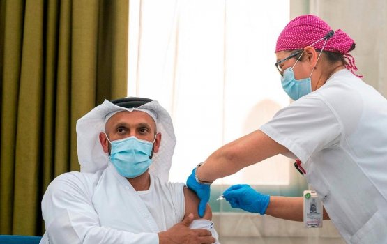 UAE in emergency koh vaccine dhinumuge hudha dheefi