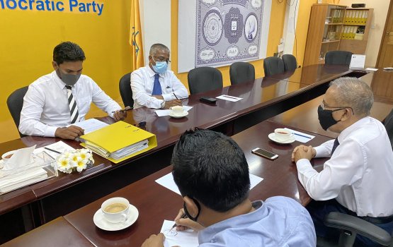 Bahdhalu vumugai Inthi innevee kon anhenehge photo eh kurahan?