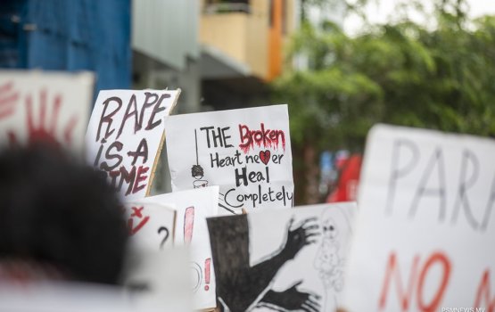 Dharivarakah jinsee goana kuri Teacher suspend koffi