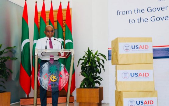 America in raajje ah 60 ventilator hadhiyaa koffi