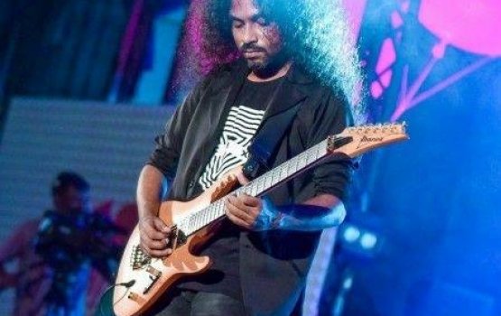 Shaheedge aa metal twistakee 