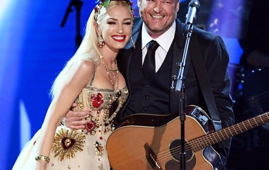 Blake Shelton aai Gwen Stefani engage vejje