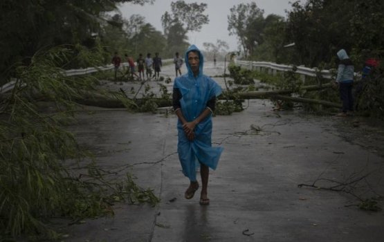 Mi aharuge enme baarugadha thoofaan Philippines ah!