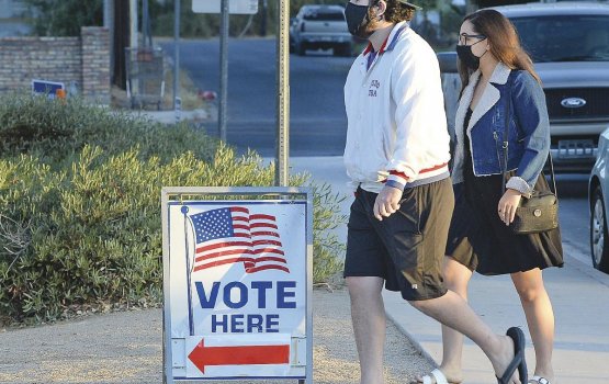 24 aharah fahu Arizona state democrate in kaamiyaabu koffi