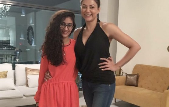 Sushmita ge dharifulhu ves acting ge thereah