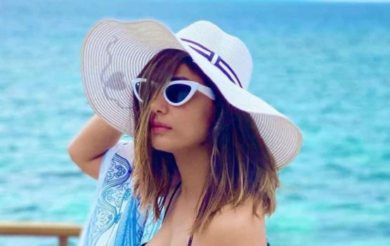 Hina Khange chutty varah stylish 