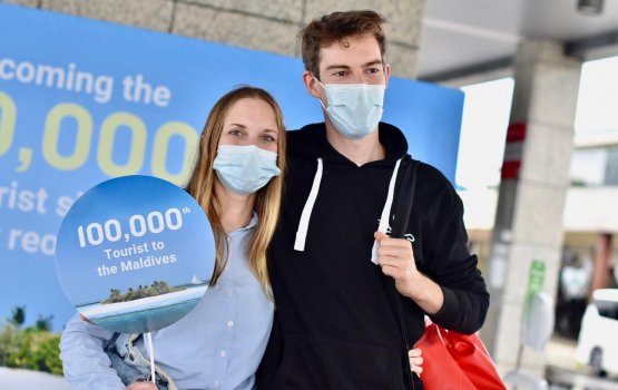 Boarder hulhuvifahun ai 100,000 vana tourist ah hoonu maruhabaa eh