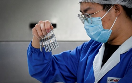 Covid vaccine dhinumuge program Indonesia gai fashaifi