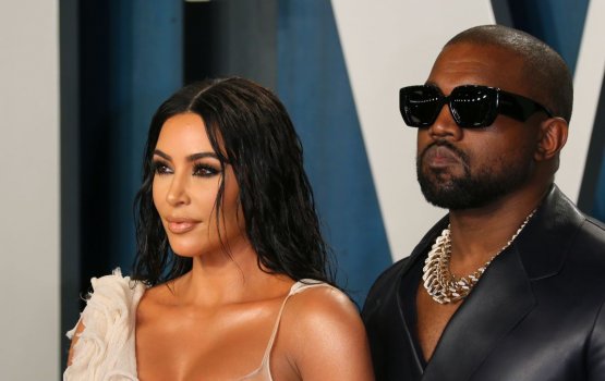 Kim kardashian aai Kanye west varivanee 