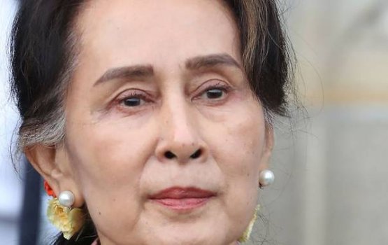 Myanmar leader Aung San Suu Kyi aai party ge isverin hayyaru koffi