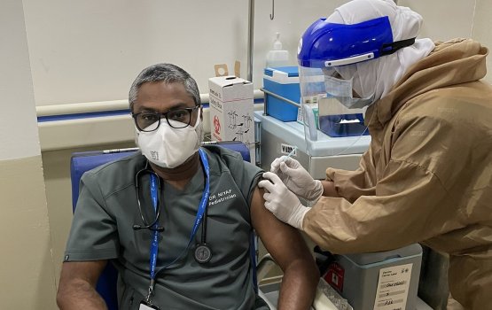 ADK gai furathama vaccine dhinee Dr. Niyaf ah