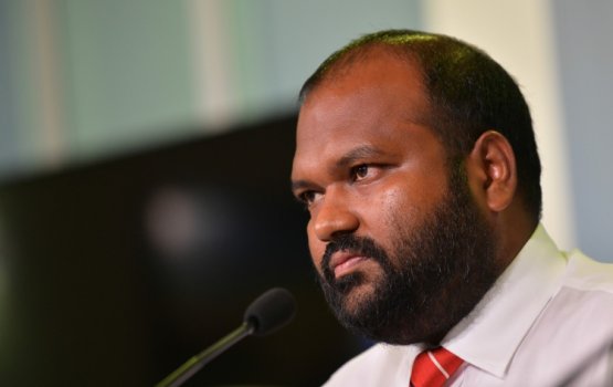 Kureege minister Ali Waheed UK gai hayyaru koffi