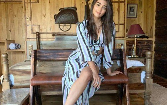 Pooja Hedge Mumbaigai moodhu fenna hisaabun ge eh ganefi 