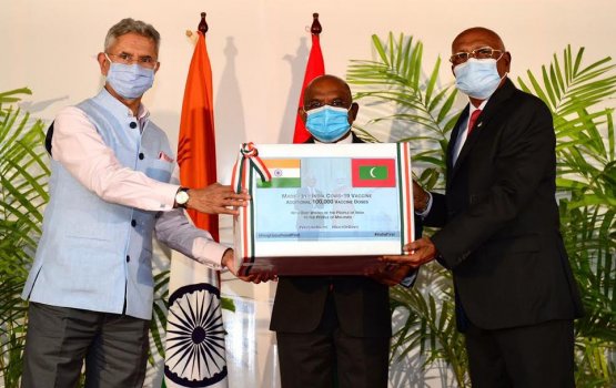 India in ithuru 100,000 dose ge vaccine raajje ah hadhiyaa koffi