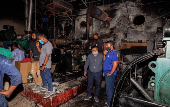 Veymandoo ah vaguthee gothun mirey karantu dhenee, dhaaimee karantu 2 dhuvas thereygai dheveyne: Fenaka