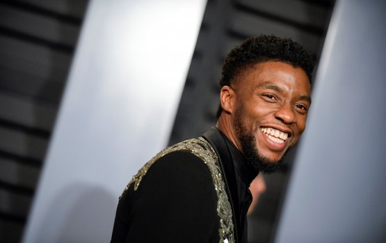 Golden Globes: emme molhu actor akah  Chadwick Boseman’s