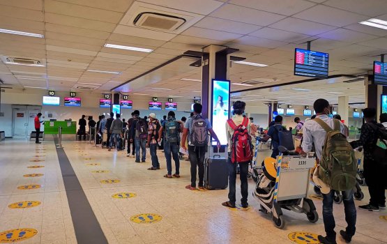 Dhevehi fannaanunge masakkathah huras elheythee 60 bidheyseen fonuvaalanee