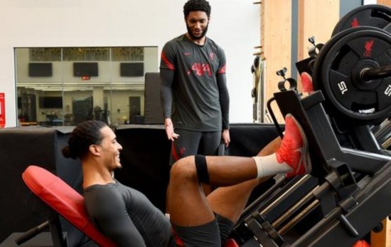 Van Dijk aai Joe Gomez Euro ah fit nuvedhaane