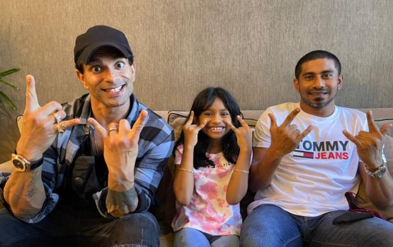 Dharufulhah nuhahgun furusatheh hoadhai nudheynan: Mahloof 