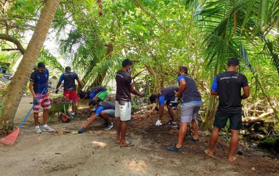 BML ge muvazzafun ge ehee 3 rashakah dheefi