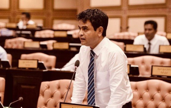 Cafe, restaurant thakah gellun vaathee emme fahun majileehuge thalhumah