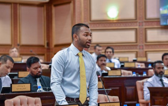 Housing Minister ah ruhun nudheyn member Meekail govaalaifi