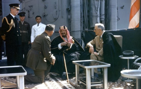 America aai Saudi - Ehbayaku Aneh Baehge Himaayathugai 76 Aharu