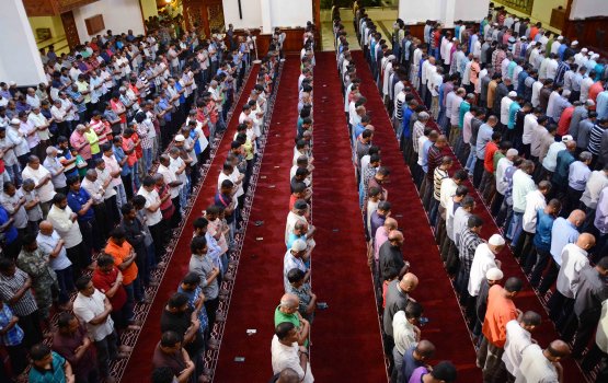 Kairi kairee gai Namadhu ge safu thah hadhan fashaifi