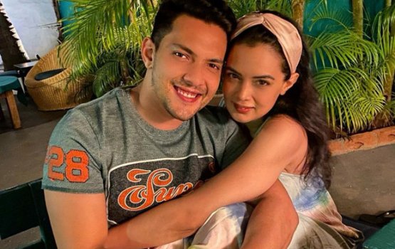 Aditya Narayan aai anhenun covid ah positive vejje 