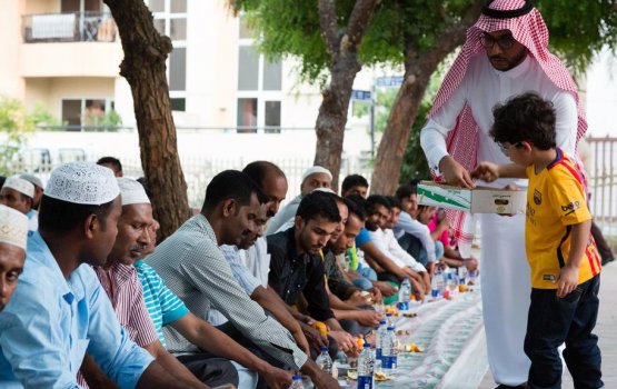 Covid jehigen haalu dheravaa meehun roadha hifun rangalhehnoon: doctorun