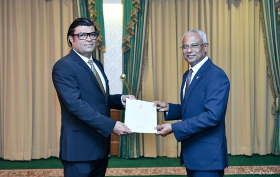 Qatar ah kanda alhaa Non resident safeeraka Umar abdulRazzaq