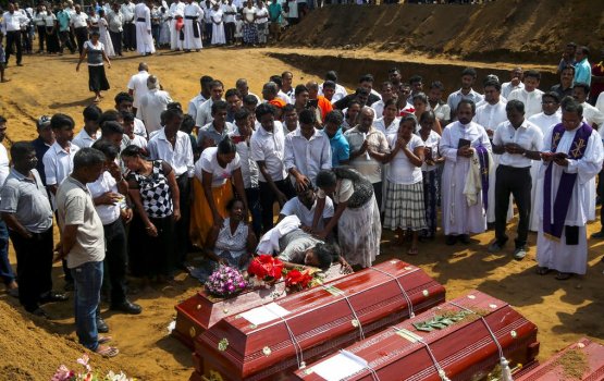 Srilanka Easter hamalaa: dheenee ilmu veryaku hayyaru koffi