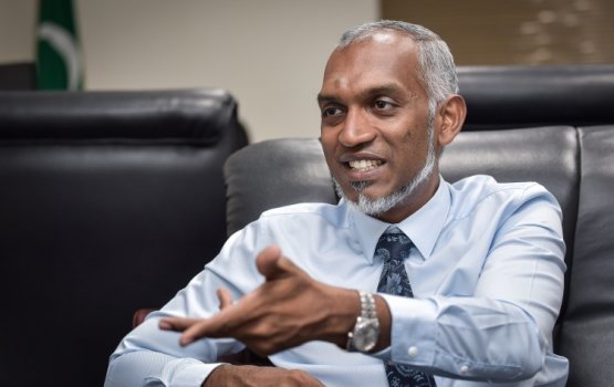 Mayor Dr. Muizzu ge shareeai fas koffi 