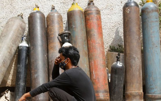Geygai oxygen hedhumuge nurahkaa bodu kamah inzaaru dheefi