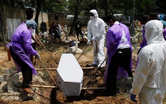 India ge covid hospital ehgai roave 18 meehun maru vejje