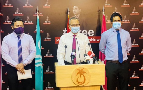 Dhaurun beyrugai jalsaa baahvan idhikolhun thaaeedhu 