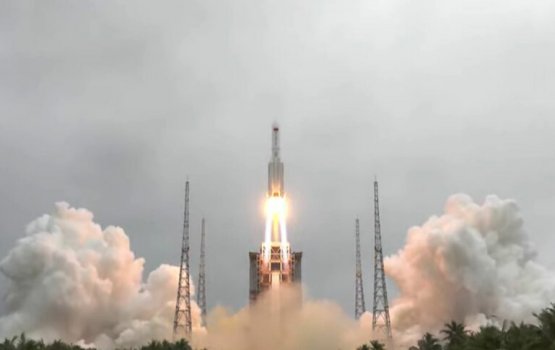 America ah vehteyne kamah buni rocket vehtunee raajje ah 