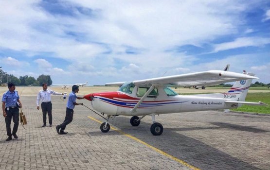 Addu Flying school ah fiyavalhu alhan raees angavaifi